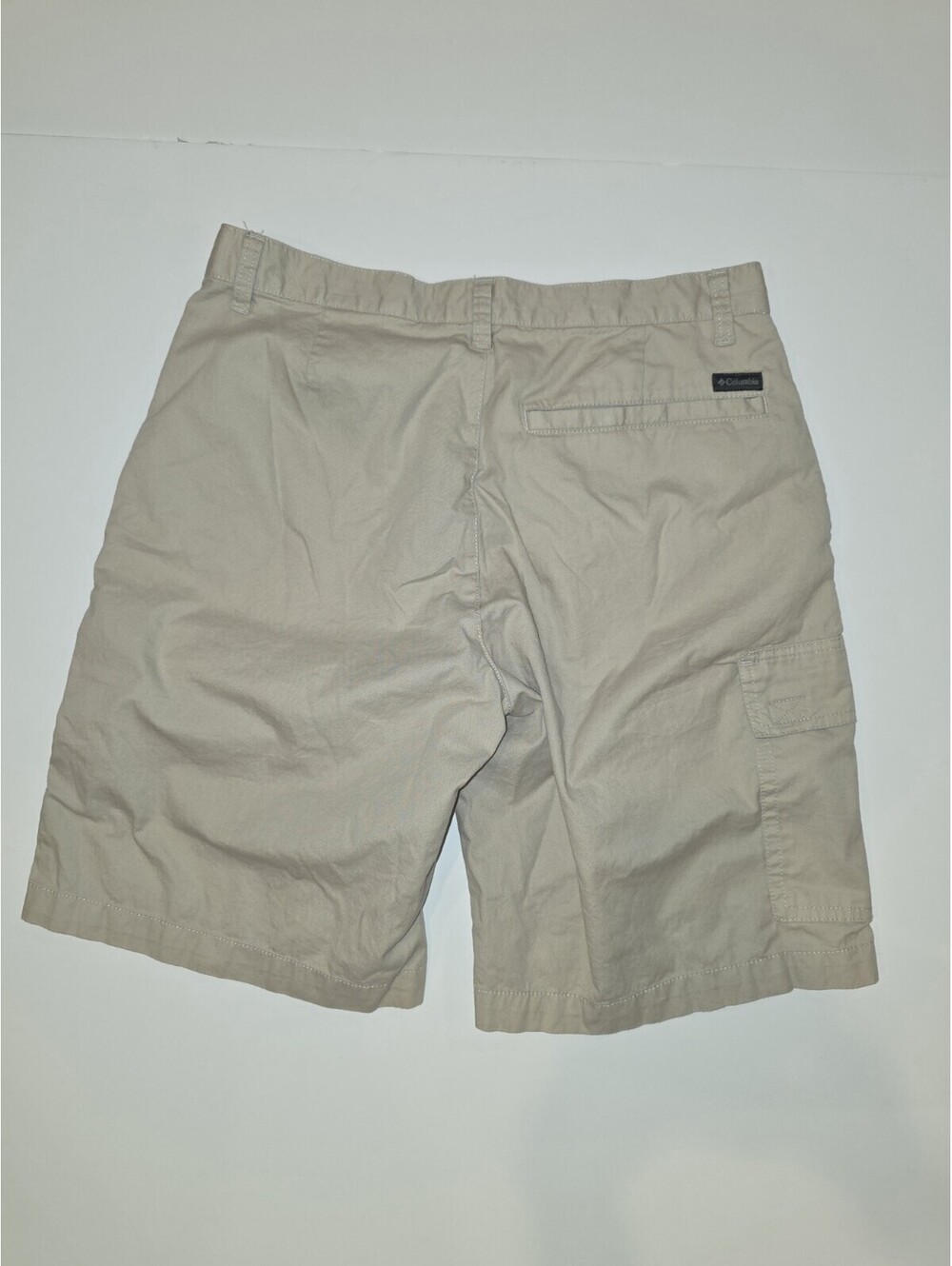 Columbia Men's Beige Khaki Cargo Shorts Outdoor Hiking Camping, Size 32